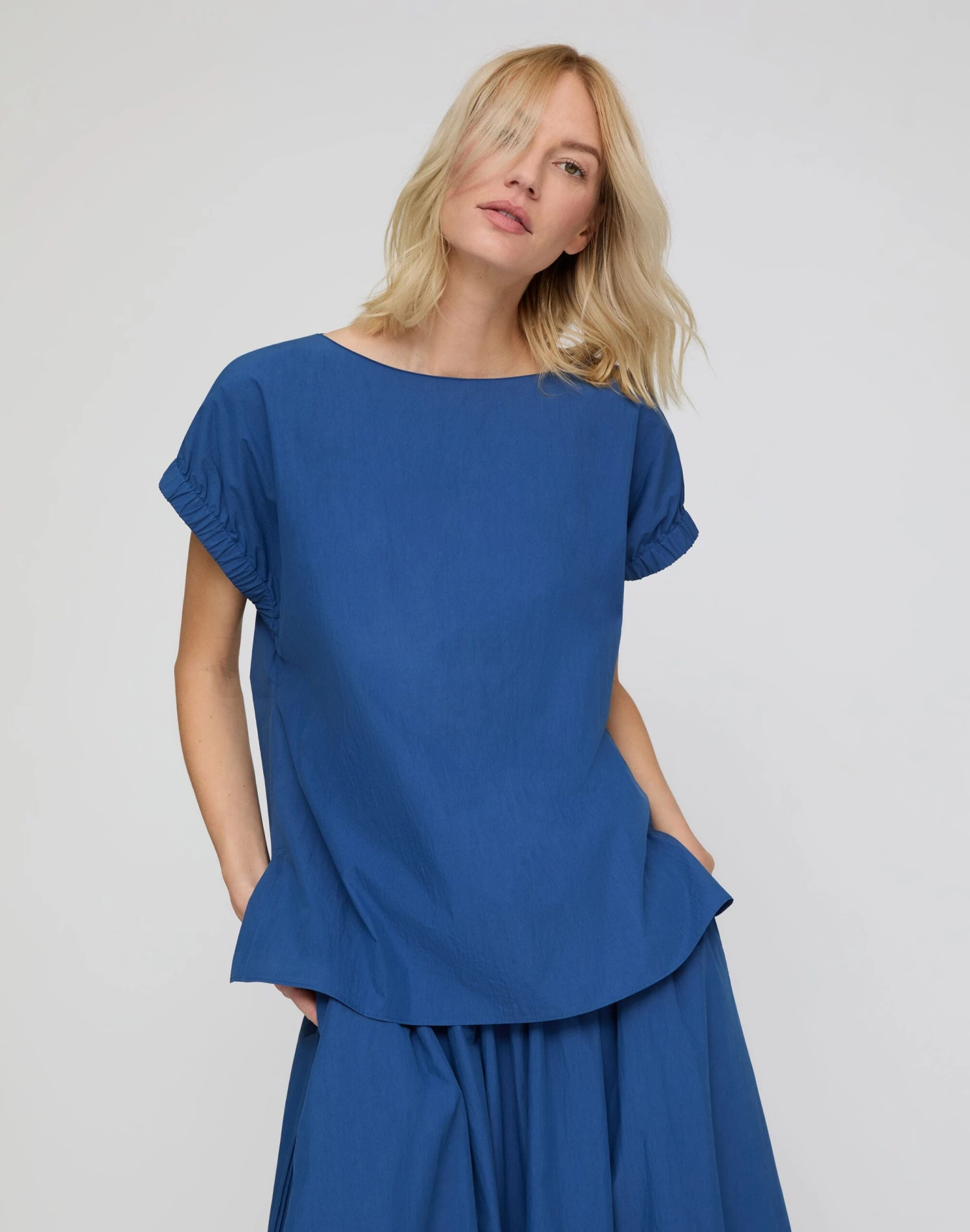 Travel Cotton Gathered Cuff Shirt 2 Travel Cotton Gathered Cuff Shirt - Image 2